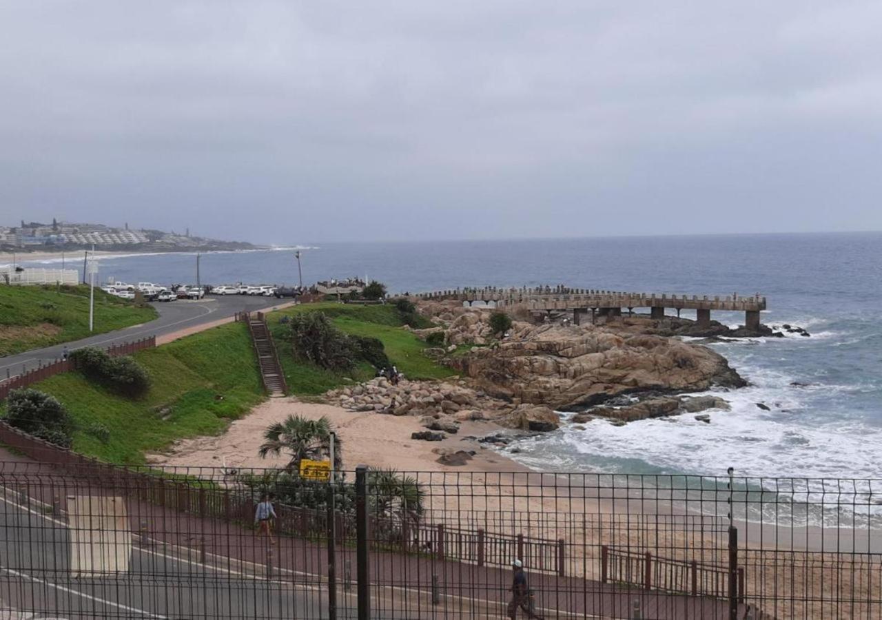 Whale Rock, Modern Beachfront Apartment مارغيت المظهر الخارجي الصورة
