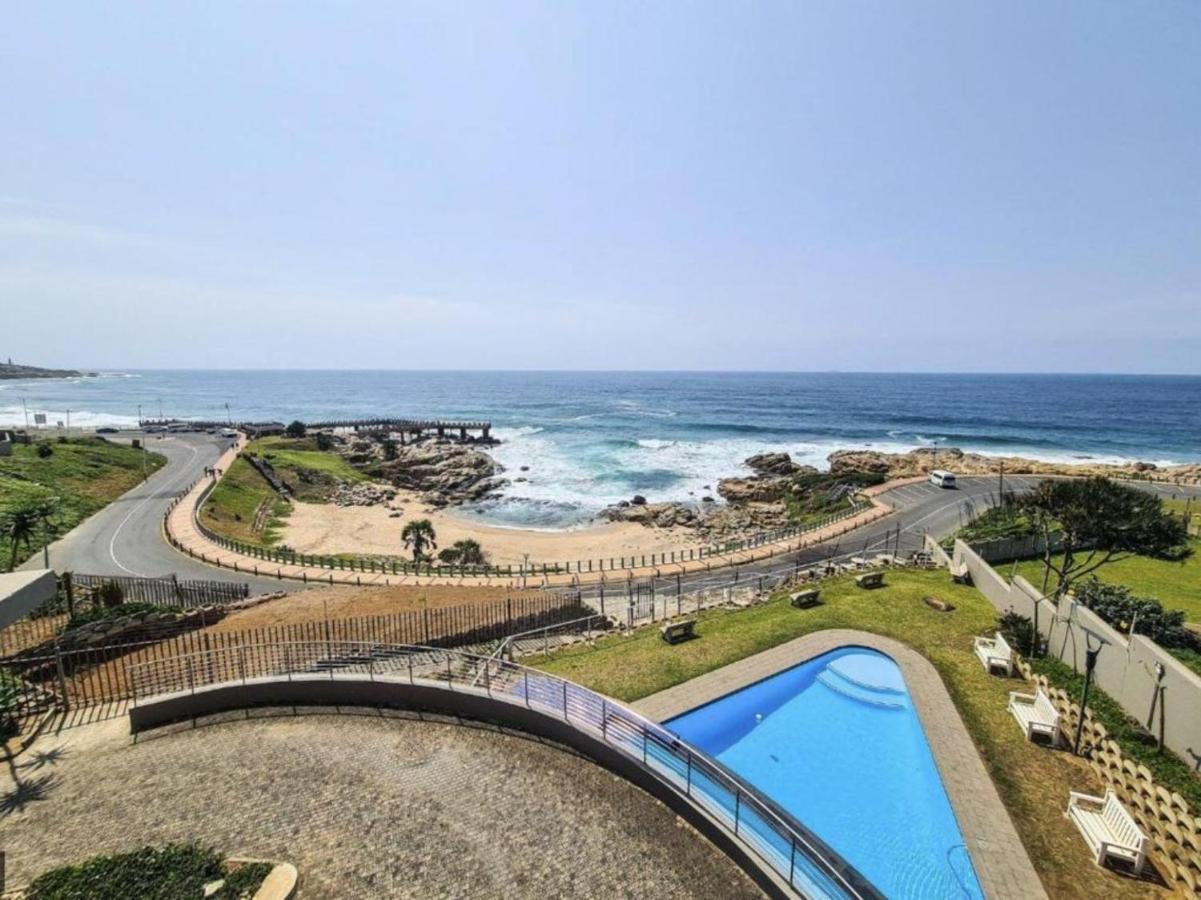 Whale Rock, Modern Beachfront Apartment مارغيت المظهر الخارجي الصورة